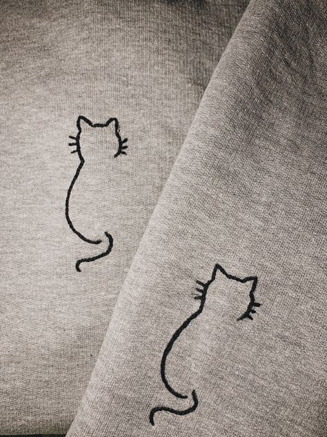 Embroidered Cats Embroidery Designs, Small Cat Embroidery, How To Embroider A Cat, Tshirt Design Embroidery, Cat Embroidery Ideas, Cat Embroidery Pattern Free, Embroidery Cat Easy, Hand Embroidery Sweatshirt Ideas, Embroidery Cat Patterns