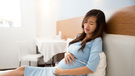 9 Morning Sickness Remedies So You Can Finally Eat Food Again Spotting During Pregnancy, Pregnancy Remedies, Help Getting Pregnant, Getting Rid Of Gas, Morning Sickness Remedies, Acid Reflux In Babies, Asam Lambung, Pregnancy Planner, Pregnancy Problems