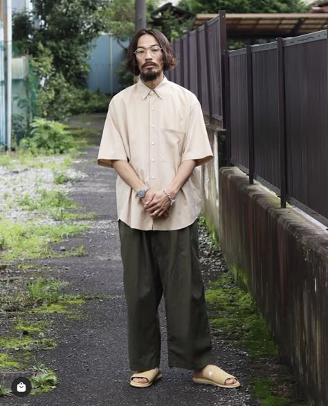 Workwear Fashion 2023, Japanese Men Summer Fashion, Summer Styles Men, Japanese Americana Fashion Men Summer, Japanese Summer Streetwear, Summer Japanese Outfits Men, Japanese Streetwear Summer, Men Japanese Fashion, Japanese Summer Outfits Men