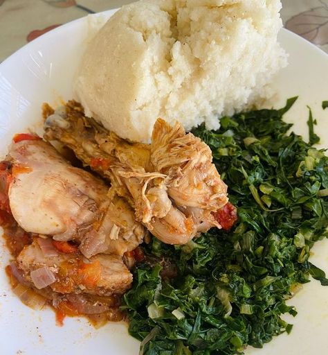 IRENE/ CHEF/ FOOD STYLIST/ COOK 👩‍🍳 on Instagram: "Mum makes the tastiest kienyeji chicken 😍😍. We all know that after this im definately having my Saturday Afternoon nap😂😂😅. #kienyejichicken #ugali #spinach #africanfood" Kienyeji Chicken, Mercedes Wallpaper, Chef Food, Delicious Snacks, Mouth Watering Food, Saturday Afternoon, Afternoon Nap, Delicious Snacks Recipes, Snacks Recipes