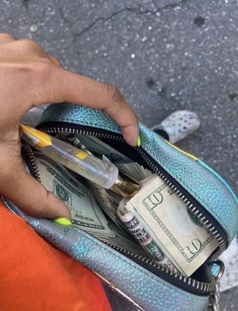 #follow #money #rich #luxury #blog #blogging #blogger #lifestyle Money In Purse, Purse With Money, Life Goals Future, Money Vision Board, Rich Luxury, Money Rich, Money Bouquet, Mo Money, Purse Essentials