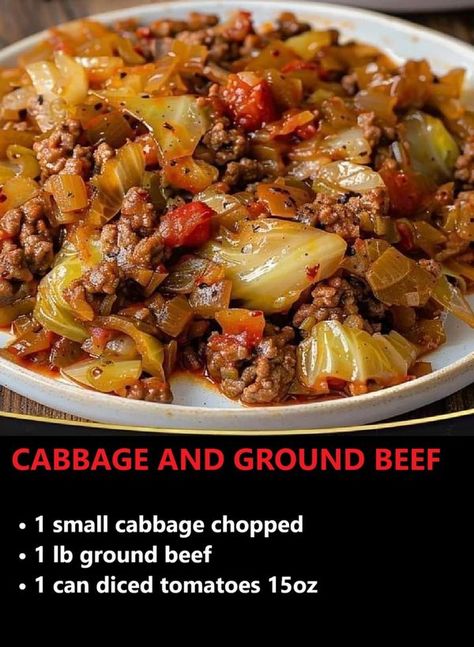 Cabbage And Ground Beef, Recipes Cabbage, Quick Soup Recipes, Cabbage Casserole Recipes, Crockpot Chicken And Noodles, Ground Beef And Cabbage, Can Diced Tomatoes, Small Cabbage, Quick Soup