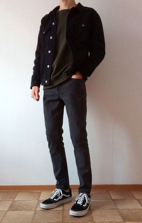 Outfit Vans, Minimalist Fashion Men, Stylish Men Casual, Street Style Outfits Men, Guys Clothing Styles, Mens Casual Dress Outfits, Men Stylish Dress, Mens Outfit Inspiration, Mens Fashion Streetwear