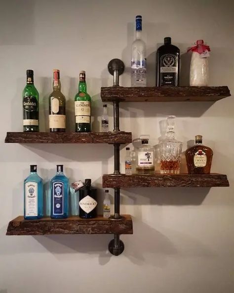 Bar Wall Shelf, Liquor Wall, Bar Deco, Bar In Casa, Diy Home Bar, Bar Shelves, Kitchen Storage Ideas, Hemma Diy, Home Bar Designs