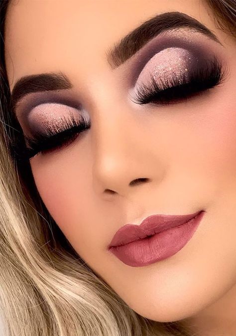 Glam Eye Makeup Looks, Eye Makeup Trends, Plum Eyeshadow, Grey Smokey Eye, Holiday Makeup Tutorial, Glam Eye Makeup, Smokey Makeup, Smokey Eye Makeup Tutorial, Eye Makeup Looks