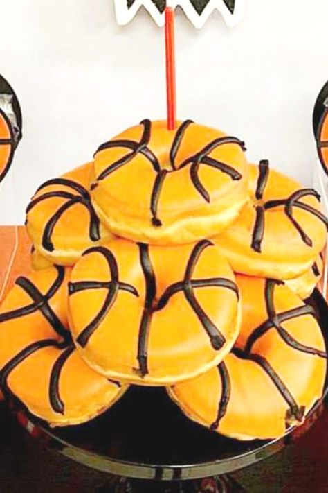 Check out this cool NBA birthday party! The donuts are so cool! See more parties ideas and share yours at CatchMyParty.com  #catchmyparty #partyideas #nba #nbaparty #basketball #basketballparty #boybirthdayparty #donuts Nba Birthday Party, Basketball Birthday Cake, Basketball Themed Birthday Party, March Madness Parties, Basketball Theme Birthday, Basketball Baby Shower, Basketball Theme Party, Basketball Birthday Parties, Basketball Baby