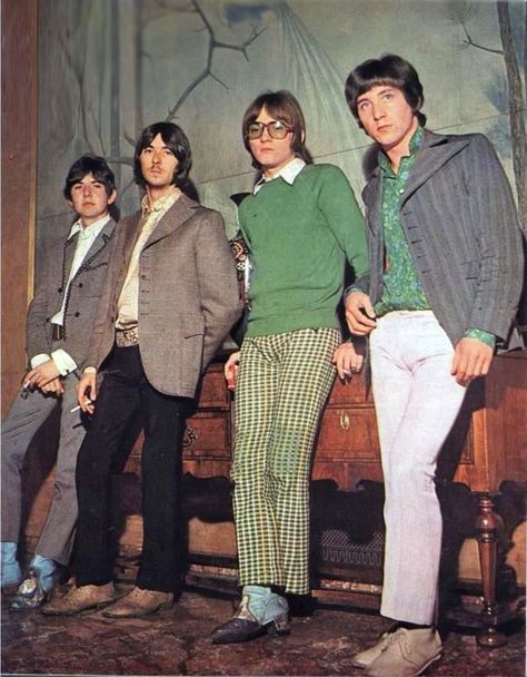 35 Vintage Photos of the Small Faces During the 1960s ~ Vintage Everyday 1960 Mens Fashion, Mod 60s Fashion, Steve Marriott, 60s Men, Faces Band, 1960s Hippie, 1960s Music, Concept Album, The Sixties