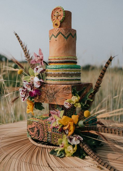 Lion King Wedding, African Wedding Cakes, African Cake, African Inspired Wedding, Kenyan Wedding, Safari Wedding, Tulip Wedding, Cake Cafe, African Theme