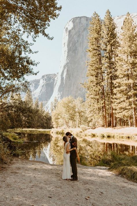 Yosemite Wedding Flowers, Yosemite National Park Engagement Photos, Yosemite Elopement Photography, Yosemite Wedding Photos, Alanna Wedding, Yosemite Pictures, Glacier Point Wedding, Yosemite Engagement Photos, Ahwahnee Hotel