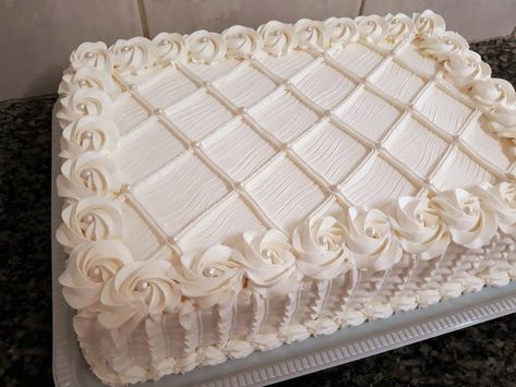 Simple Wedding Cake Rectangle, Rectangle Wedding Cake, Kare Pasta, White Sheet Cakes, Baby Shower Sheet Cakes, Square Cake Design, Wedding Sheet Cakes, Pastel Rectangular, Comunion Cake