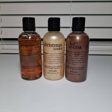 103. Six Unopened Philosophy 3-In-1 Shampoo/Shower Gel/Bubble Bath Set 6 Fl. Oz. Each Scents Include: Christmas Cookie, Gingerbread Man, Marzipan Dreams, Hot Cocoa, Snow Globe, And Fresh Cream Seal Is Still Intact On All Bottles Smoke-Free, Pet-Friendly Home Cookie Gingerbread, Winter Shower, Winter Scents, Beauty Routine Tips, Body Smells, Shower Skin Care, Bath Set, Bath And Body Care, Body Care Routine