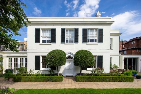 19th-Century Georgian House on a Quiet Cul-de-Sac in London’s St. John’s Wood - Mansion Global West Facing Garden, House In London, Georgian House, London Property, Luxury London, Mansions For Sale, Georgian Homes, Moving House, Buying Property