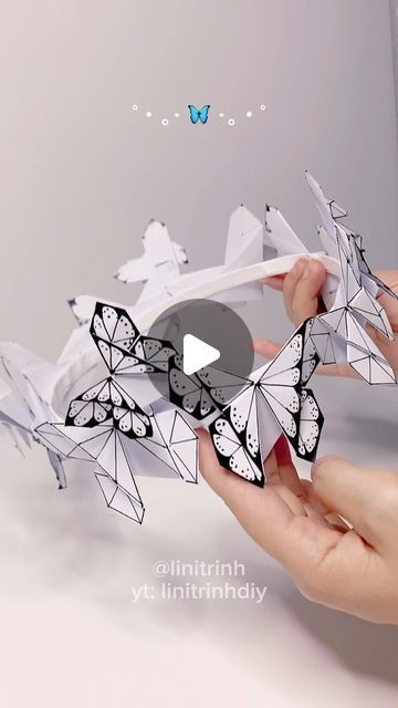 Butterfly Crown Diy, Crown Craft Ideas, Crown Making With Paper, How To Make Crown With Paper, Paper Crown Ideas, Diy Crown Paper, Crown Making Ideas, How To Make Butterfly With Paper, Paper Butterflies Diy