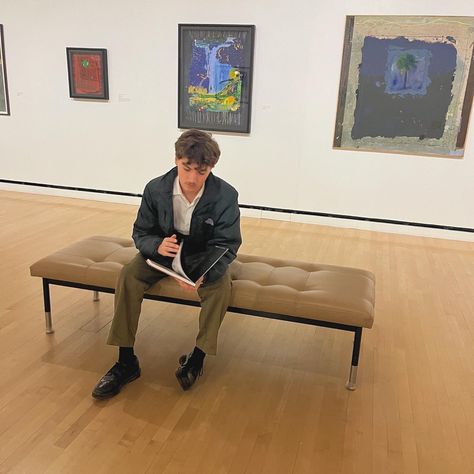 Art Museum Date Outfit Men, Art Gallery Outfit Men, Museum Date Outfit Men, Museum Date Outfit Ideas, Art Museum Date Outfit, Museum Fits, Museum Date Outfit, S Poses, Boyfriend Outfits