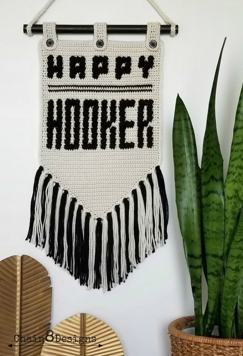 Happy Hooker Wall Hanging by Chain 8 Designs (7) Crochet Wall Art, Crochet Hanging, Crochet Classes, Crochet Wall Hangings, Crochet Humor, Wall Hanging Diy, Crochet Home Decor, Stitch Crochet, Bobble Stitch