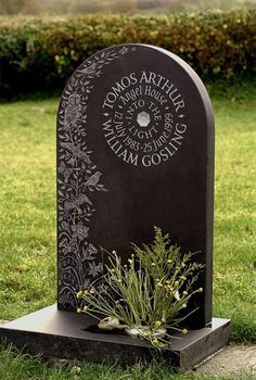 Unique custom modern monubench (monument bench) headstone design ... Unique Tombstones, Headstone Ideas, Grave Headstones, Grave Stone, Tombstone Designs, Cemetery Angels, Cemetery Monuments, Cemetery Statues, Memorial Ideas