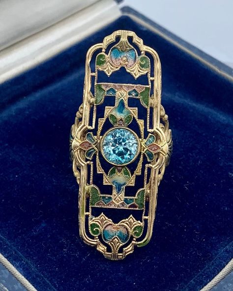 Art Deco Jewelry Rings, Art Deco Tattoo, Antique Art Deco Jewelry, Plique A Jour, Enamel Rings, Tiffany Engagement Ring, Art Deco Jewelry Vintage, Enamel Art, Bijoux Art Nouveau