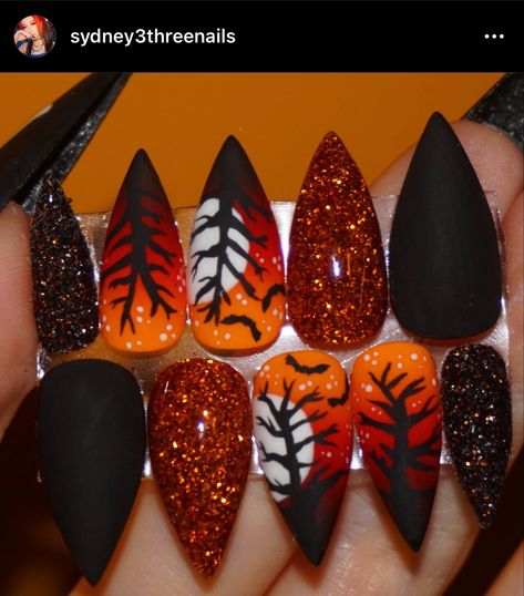 Red Riding Hood Nails Halloween, Holiday Nails Fall, Different Color Fall Nails, Orange And Black Halloween Nail Designs, Five Nights At Freddy's Nails, Long Nail Designs Fall, Autumn Halloween Nails, Atum Nails, Disney Pedicure