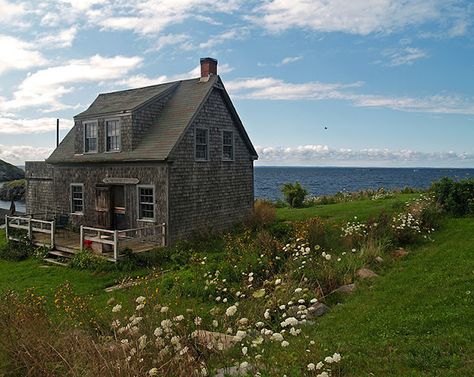 Monhegan Island, Maine Cottage, Cottage By The Sea, House By The Sea, Cottage Cabin, Seaside Cottage, Dream Cottage, Little Cottage, Cabins And Cottages