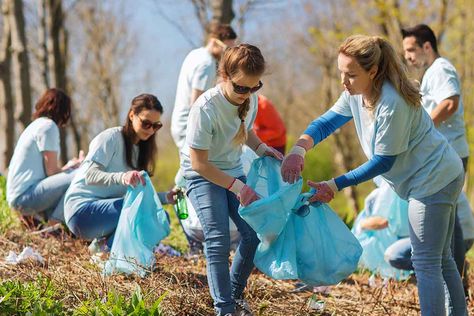 50 community service ideas to help your school, business or group help a charitable cause or nonprofit. Community Service Ideas, World Humanitarian Day, Community Service Projects, Service Ideas, Sport Nutrition, Volunteer Work, Service Projects, Service Learning, Fotografi Alam Semula Jadi