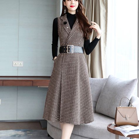 Woolen Suits Design Winter Neck Design, Woolen Kurtis Design Winter Indian, Woolen Dresses Winter For Women, Woolen Kurtis Design Winter, Woollen Dresses, Kashmir Trip, Outfit Tutorial, Woolen Tops, Indian Outfits Lehenga