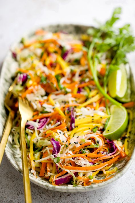 Mango Slaw Mango Coleslaw, Mango Slaw Recipes, Mango Slaw, Vegetarian Cabbage, Slaw Recipes, Mango Salad, Coleslaw Recipe, Cabbage Salad, Side Salad