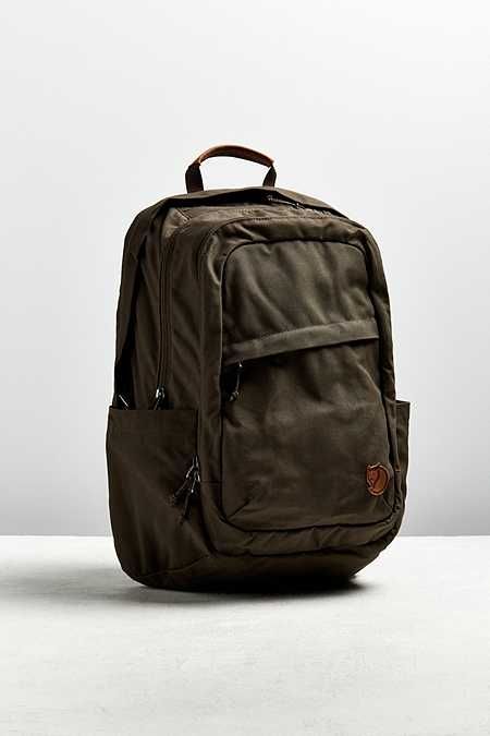 Backpack Fjallraven, Bald Men, Backpack Brands, Latest Mens Fashion, Waxed Canvas, Travel Gear, Laptop Bag, Laptop Sleeves, Zip Pockets