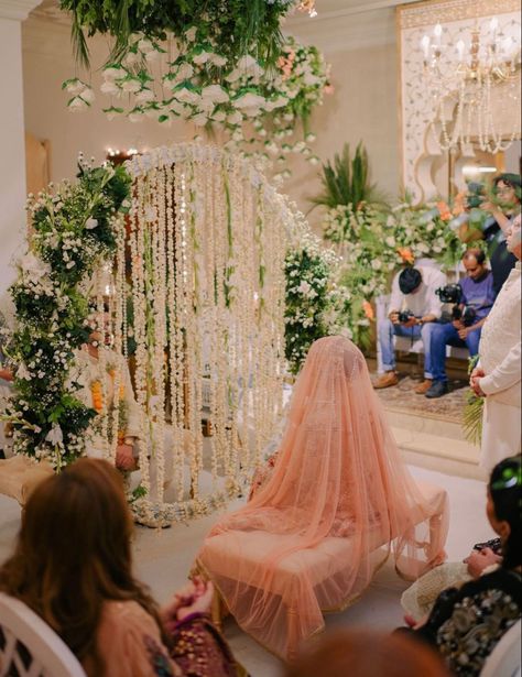 Nikkah At Home, Pakistani Wedding Dance, Royal Indian Wedding, Nikah Decor, Indian Wedding Theme, Sunflower Wedding Decorations, Nikah Ceremony, Bride Entry, Wedding Snapchat