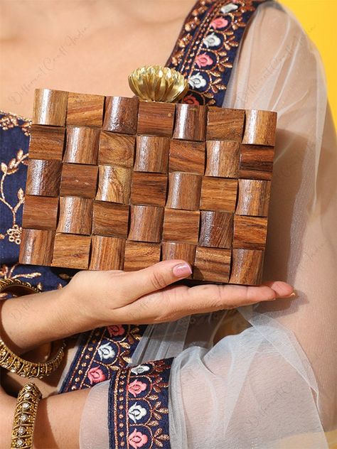 Hand Bags Ideas, Wooden Clutch, Bamboo Bags, Wood Bag, Wooden Purse, Envelope Handbag, Purse Game, Wooden Bag, Bags Ideas