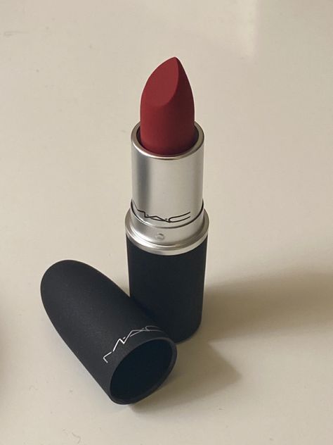 Lipstick Tube Aesthetic, Matte Lipstick Aesthetic, Red Aesthetic Lipstick, Mac Lipstick Aesthetic, Mac Makeup Aesthetic, Mac Cosmetics Aesthetic, Makeup Items Aesthetic, Aesthetic Red Lipstick, Red Lipstick Aesthetic