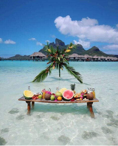 Fancy a breakfast??? Bora Bora - French Polynesia 😍😍😍 . Picture by ✨✨@thehotelhunters✨✨ #wonderful_places for a feature ❤️ جزر المالديف, Bora Bora Resorts, Bora Bora French Polynesia, Inclusive Resorts, Palawan, French Polynesia, Bora Bora, Tropical Paradise, Wonderful Places