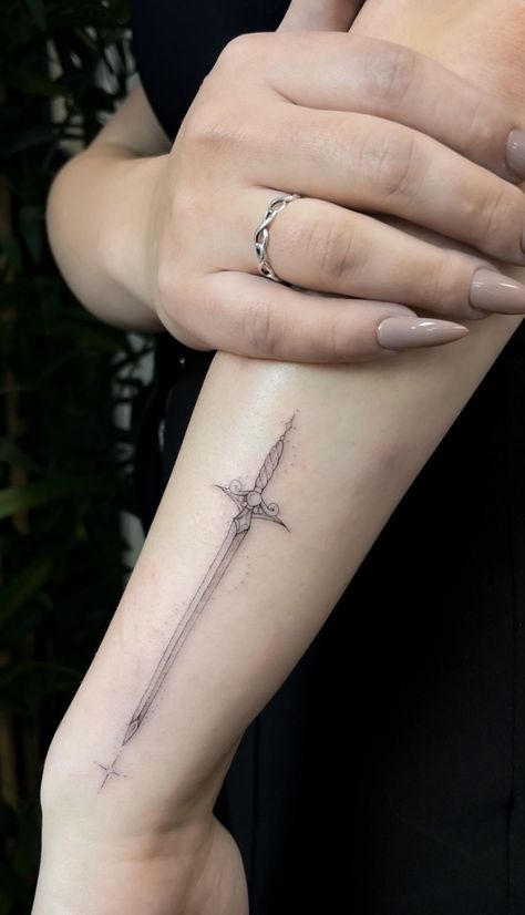 Powerless Tattoo Ideas, Ataraxia Tattoo Acotar, Powerless Tattoo, Fine Line Dagger Tattoo, Dainty Dagger Tattoo, Nesta Archeron Tattoo, Shadow Hunters Tattoo, Ataraxia Tattoo, Bookish Tattoos