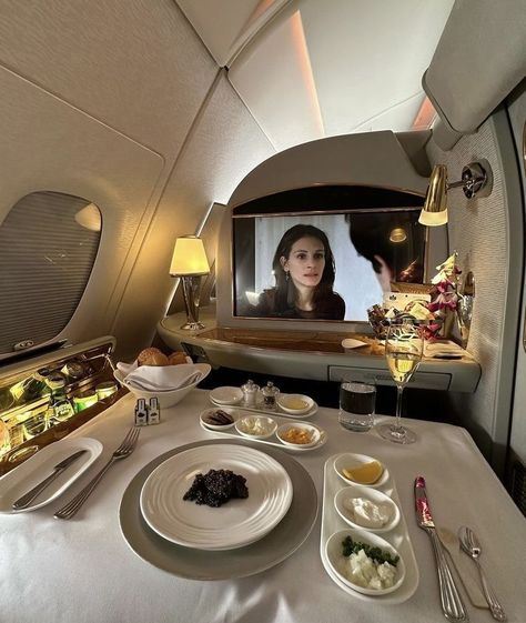 Flying First Class, Business Class Flight, Luxury Lifestyle Women, Super Rich Kids, Future Lifestyle, The Paradise, Rich Kids, Business Class, Old Money Aesthetic