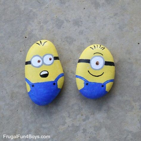 50+ Awesome Rock Painting Ideas - Frugal Fun For Boys and Girls Minion Rock, Painted Rock Ideas, Drawing Rocks, Diy Rock Art, Stone Art Painting, Rocks Painted, Painted Rocks Kids, Rock Painting Ideas, Painted Rocks Craft