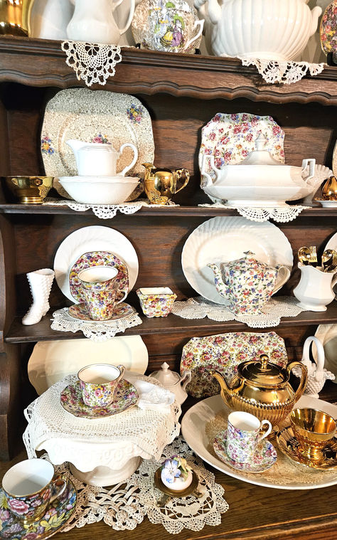 I am loving my Chintz Display in my smaller Welsh Dresser :) It makes me happy looking at it, and hopefully it will give you the same feeling, so bright, cheerful, with that English Countryside charm.  Follow for all the details and read my blog at the link. #chintz #hutch #display #summertime #royal #winton #teapot #teacup #tea #party #goldenage Tea Set Display Ideas, Teacup Display, Tea Set Display, Tea Cup Display, Hutch Display, James Kent, Everything Country, Welsh Dresser, Royal Winton