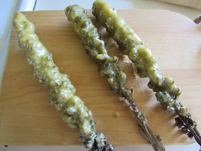 Mullein Candle Tutorial | Sugar Plum Hollow Diy Enevolpes, Mullein Candle Diy, Mullein Torch Diy, Mullein Candle, Candle Tutorial, Bee Wax Candles, Magic Herbs, Kitchen Witchery, Candle Magick