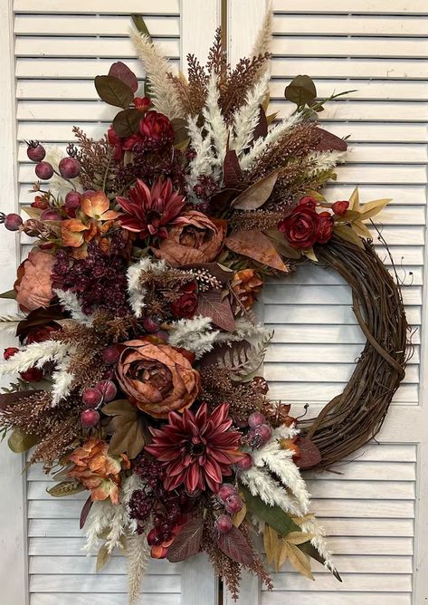 Autumn Arrangements, Indoor Designs, Sunflower Wreath Diy, Coral Peony, Elegant Fall Wreaths, Wreaths Design, Hoop Wreaths, Farmhouse Fall Wreath, Fall Decor Wreaths