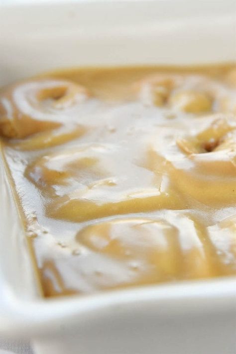 Vanilla Pudding Cinnamon Rolls with Caramel Frosting Cinnamon Rolls With Vanilla Pudding Recipe, Caramel Rolls With Vanilla Pudding, Vanilla Pudding Cinnamon Rolls, Rhodes Cinnamon Rolls With Pudding, Cinnamon Rolls With Pudding, Cinnamon Rolls With Vanilla Pudding, Pudding Rolls, Pudding Cinnamon Rolls, Cinnamon Pudding