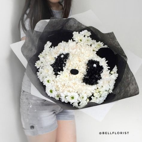 Panda Items, Ribbon Flowers Bouquet, Fancy Flowers, Panda Gifts, Flower Gift Ideas, Panda Art, Panda Love, Luxury Flowers, Diy Bouquet