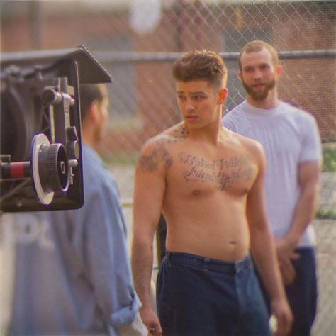 Spencer Lofranco, Bonnie Vampire Diaries, Jamesy Boy, Movies For Boys, Chest Tattoos, Grey Pictures, Boy Tattoos, Arm Tattoos, Film Photographer