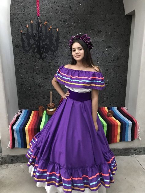 Mexican Clothing Style, Coco Theme Party, Mexican Fiesta Dresses, Jalisco Dress, Folklorico Dresses, Mexico Dress, Mexican Skirts, Traditional Mexican Dress, Frida Kahlo Style