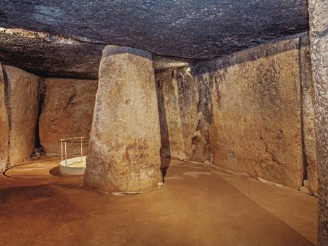 Archaeologists uncover advanced engineering in 6,000-year-old Spanish dolmen Stone Age People, Megalithic Monuments, Florida Woman, Turn To Stone, Archaeology News, Viking Age, Stone Age, Old Stone, Stonehenge