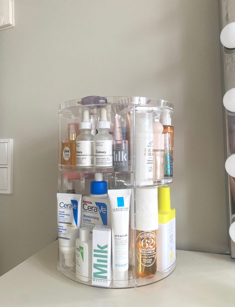 Rangement Makeup, Rum Inspo, Makeup Vanities, Makeup Organization Vanity, Organisation Hacks, Hiasan Bilik, Skincare Organization, Vanity Organization, Beauty Case