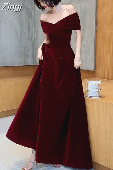 Tulle bridesmaid dress with sleeves