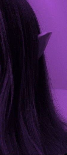 Purple Dnd Aesthetic, Purple Elf Aesthetic, Dark Purple Hair Aesthetic, Purple Elf, Purple Alien, Purple Goth, Light Purple Hair, Dark Purple Hair, Female Elf