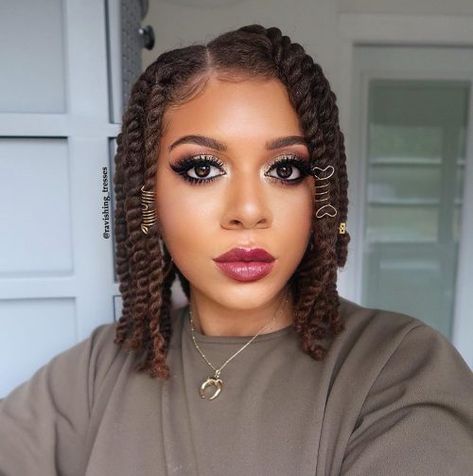 13 Hottest Havana Twist Hairstyle Ideas Right Now Short Havana Twist, Havana Twist Hairstyles, Havana Twist Braids, Havana Twist, Natural Hair Twists, Twist Styles, Twist Braid Hairstyles, Hair Twist Styles, Natural Hair Styles Easy