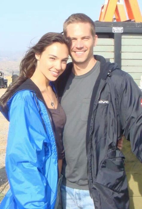 paul walker and gal gadot | Paul Walker and Gal Gadot... Meadow Walker, Fast And Furious Cast, Brian Oconner, Paul Williams, Gal Gardot, Paul Walker Pictures, Rip Paul Walker, Gal Gadot Wonder Woman, Karakter Disney