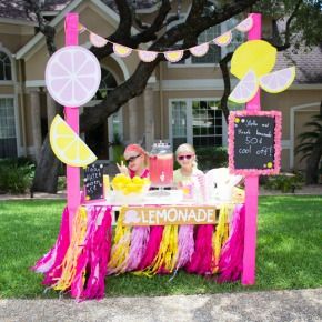 Get Ready for Kids Craft Week! - Design ImprovisedDesign Improvised Kids Lemonade Stands, Lemonade Stand Sign, Lemonade Stand Party, Pink Lemonade Recipes, Fun Diy Ideas, Kids Lemonade, Diy Lemonade Stand, Diy Lemonade, Summer Lemonade