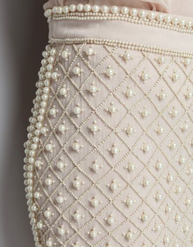 Zara Pearl Skirt, Embroidery Fashion Detail, Pearl Embroidery, Couture Embroidery, Couture Details, Embroidered Skirt, Embroidery Fashion, Street Styles, Fashion Details