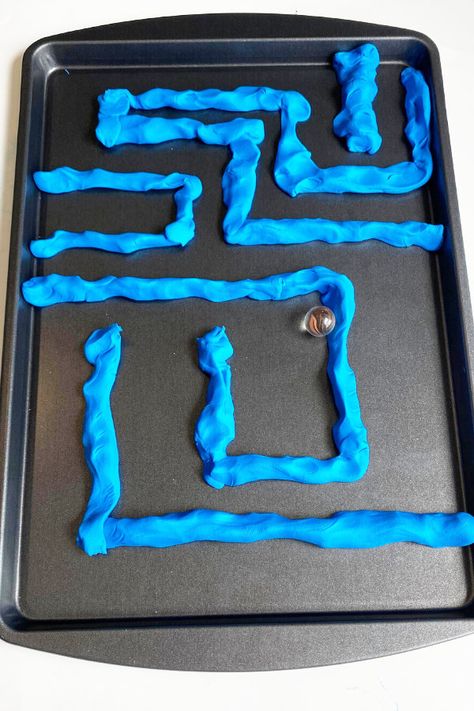 Playdough Marble Maze, Fun Critical Thinking Activities, Maze Activities For Preschool, Fine Motor Elementary School, Marble Activities For Preschool, Elementary Kids Activities, Fine Motor Stations, Critical Thinking Activities Preschool, Preschool Playdough Activities